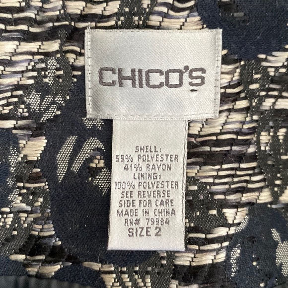 Chico’s dress jacket lined inside beautiful buttons beautiful jacket holiday - Picture 6 of 6